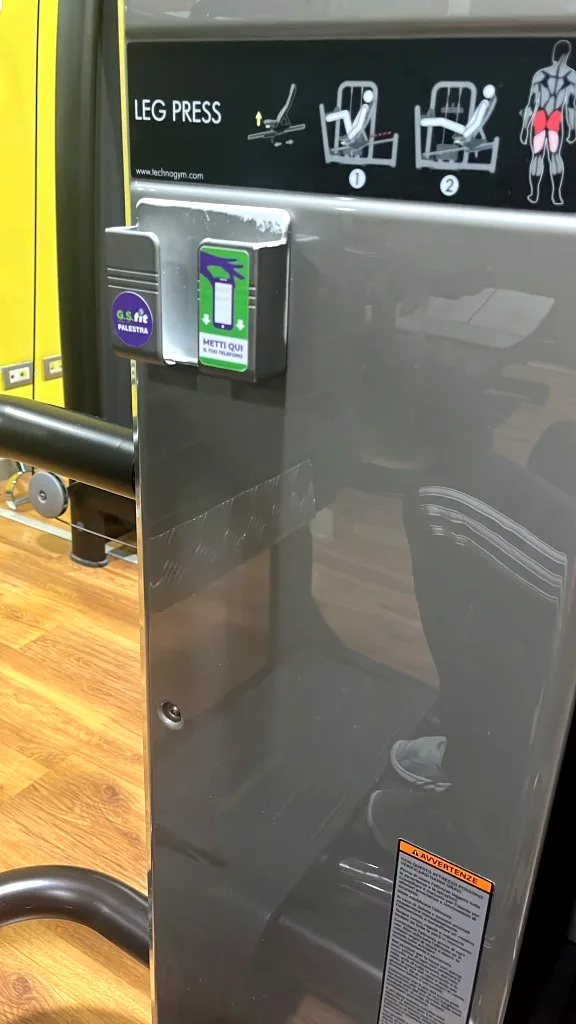 Macchina Technogym Leg Press 45 gradi in palestra Arturo, usata da Gino Capon con 140 e 120 kg